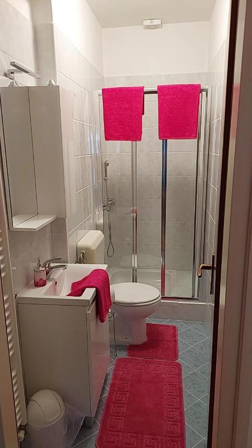 Apartmani Katarina Mundanije ภายนอก รูปภาพ
